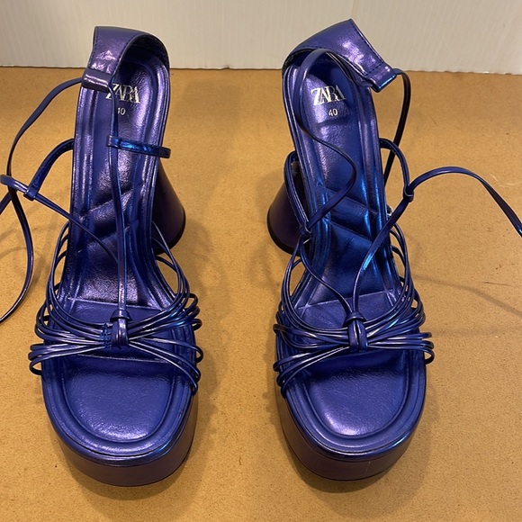 Zara Metallic Heels - Picture 4 of 8